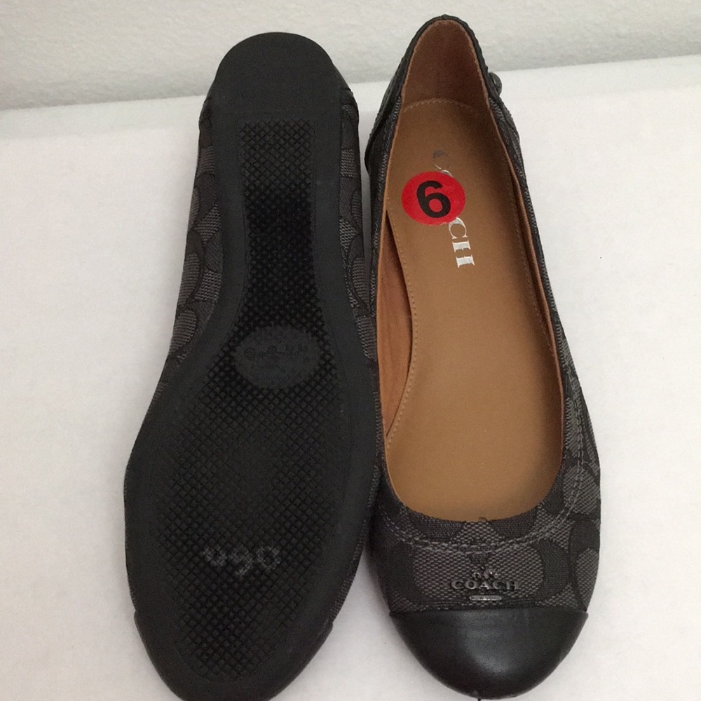 Coach Chelsea Flats - Picture 4 of 5